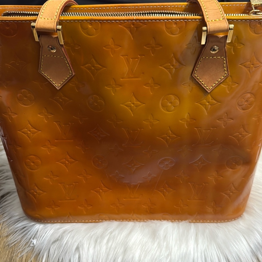 LOUIS VUITTON Monogram Vernis Houston Shoulder Tote Bag